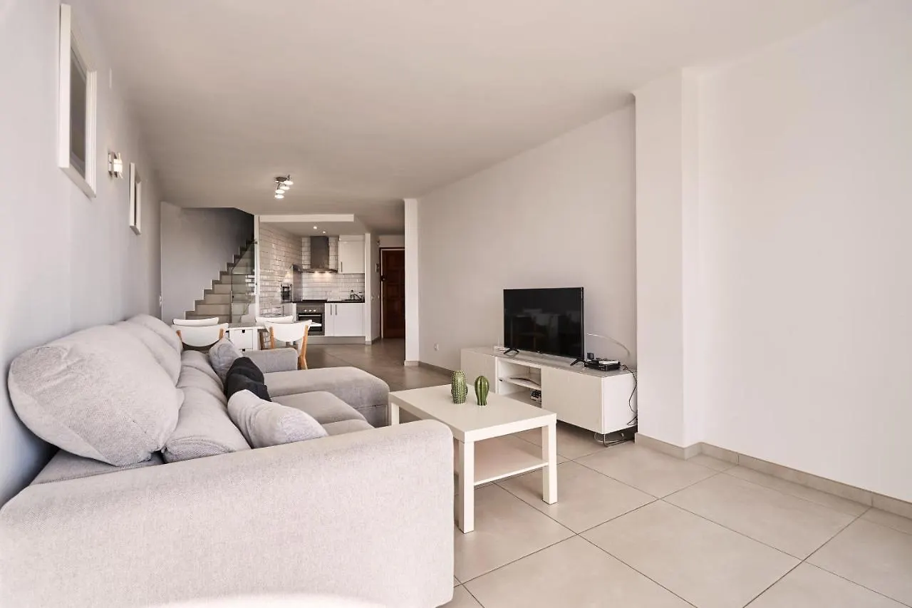 Apartment Welcs Duplex 026 Emp Frente Al Canal Y Vistas Empuriabrava Spain
